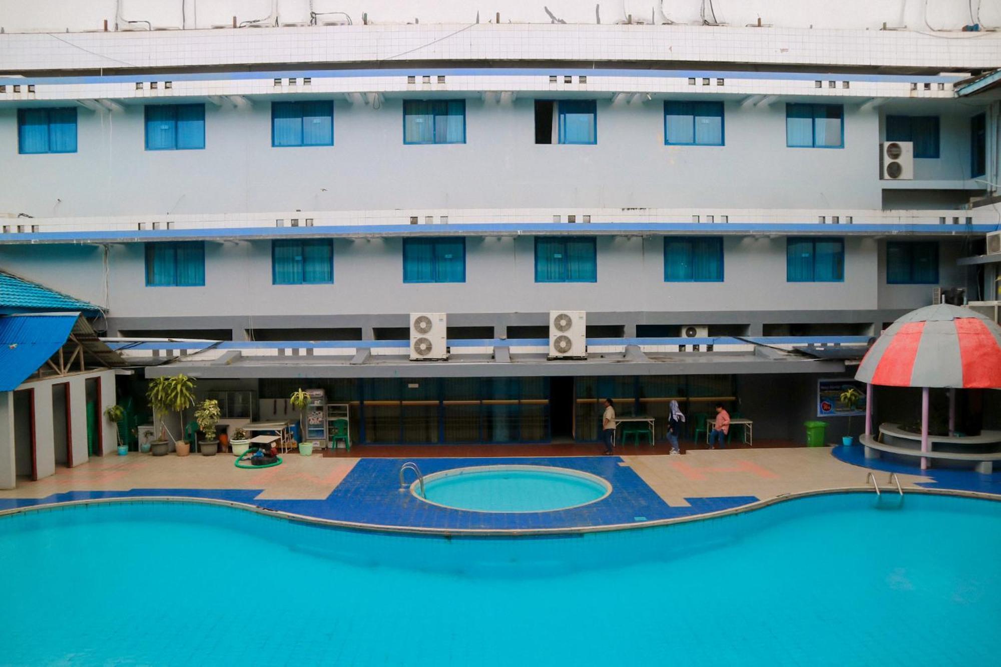 Hotel Mariat Sorong Esterno foto